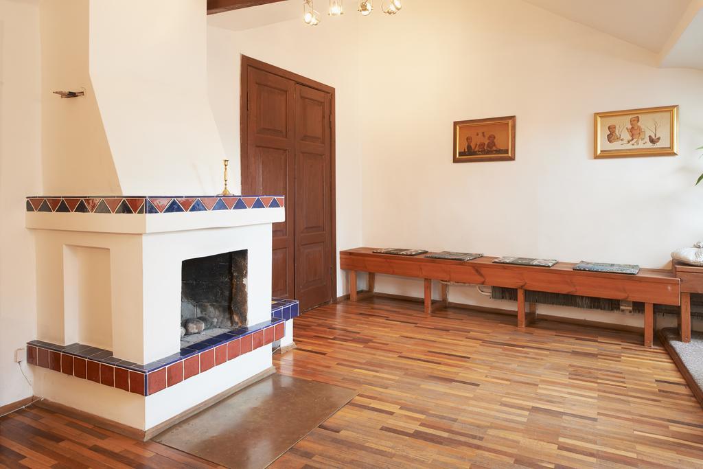 Regina House- Sv. Mikalojaus 13 Apartment Вилнюс Стая снимка